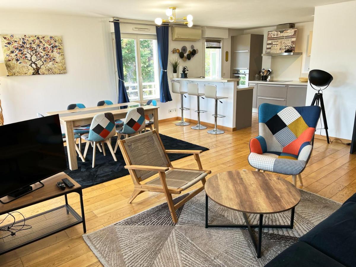Apartment 84m² Avec 2 Parkings Privatifs